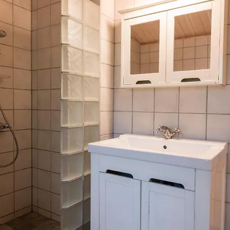 Дом отдыха 6 Person In *